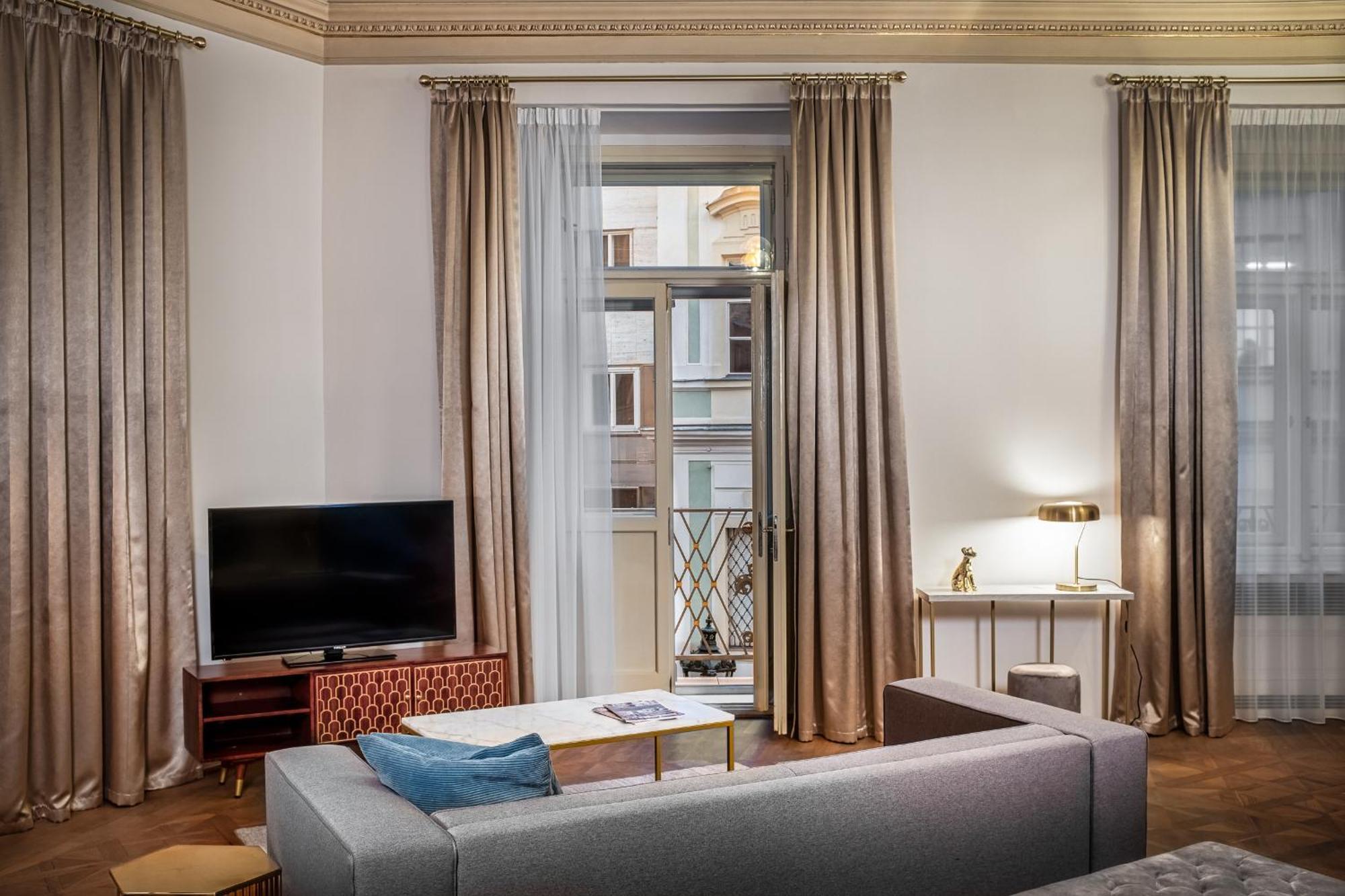 Apart Otel Golden Angel By Adrez Prag